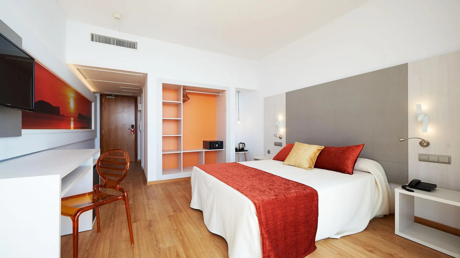 Hotel Abrat San Antonio  3*, San Antonio (Ibiza) Spain