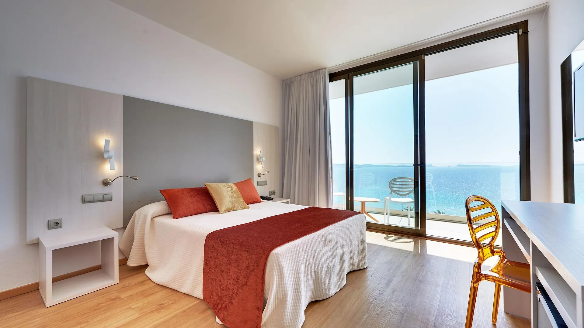 Hotel Abrat Sant Antoni de Portmany 3*,